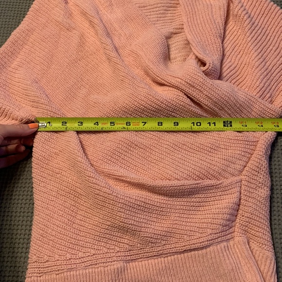 Pink faux wrap sweater - Picture 5 of 5